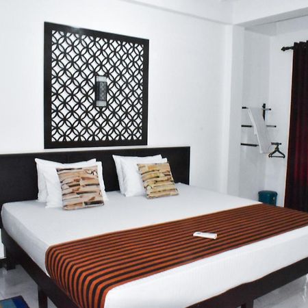 Myr-O Homestay Kombichankulama ภายนอก รูปภาพ