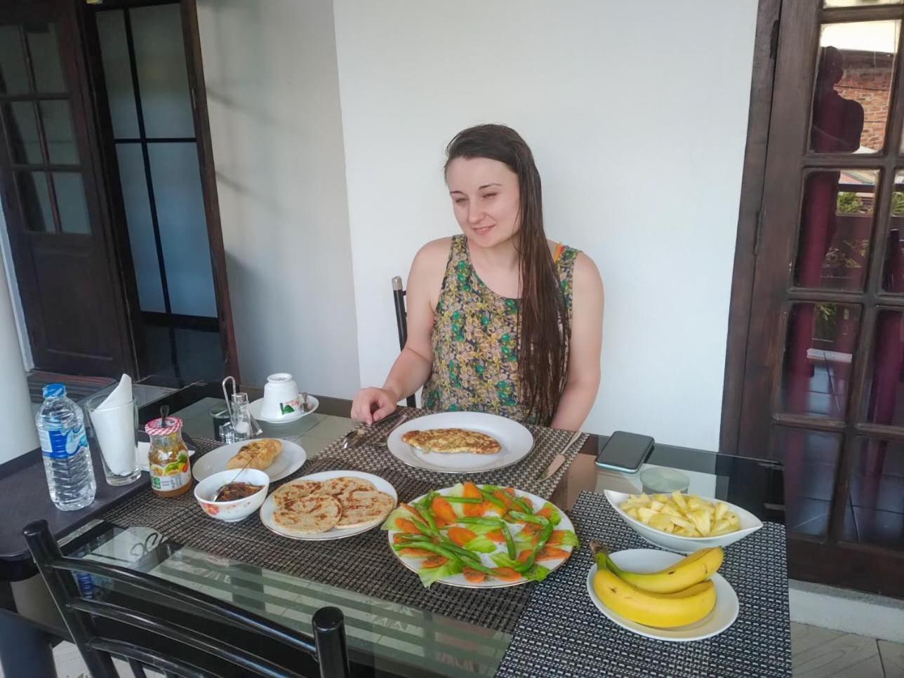 Myr-O Homestay Kombichankulama ภายนอก รูปภาพ