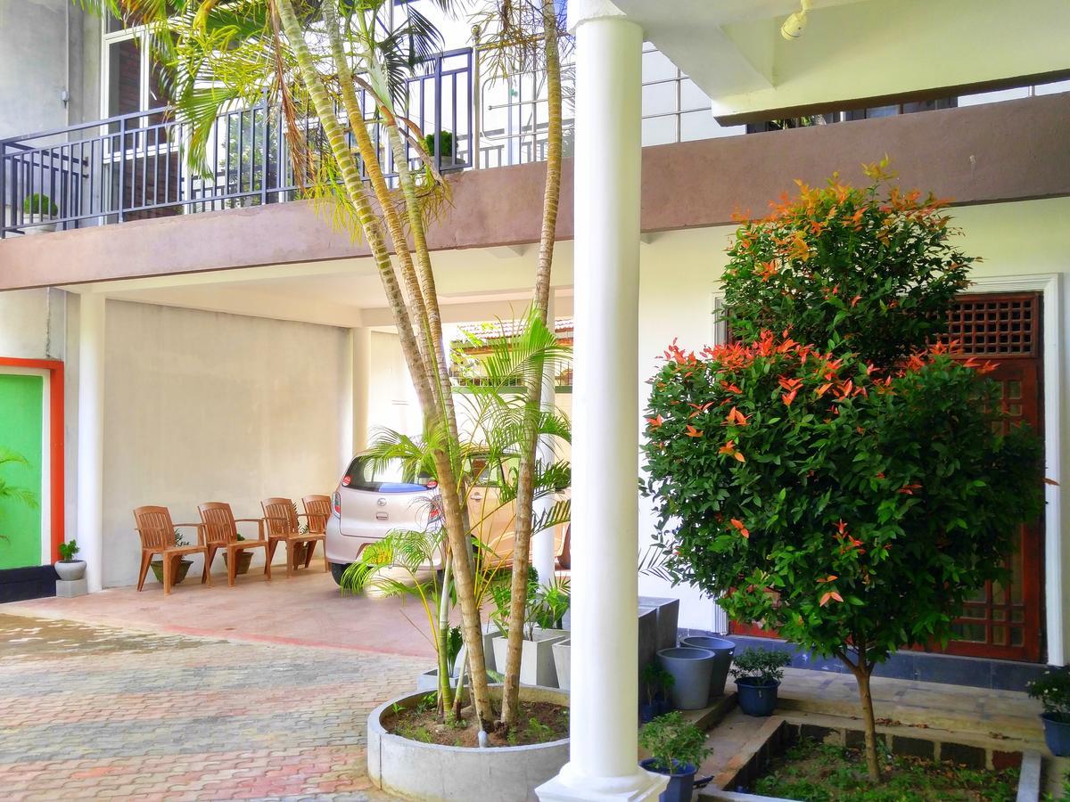 Myr-O Homestay Kombichankulama ภายนอก รูปภาพ