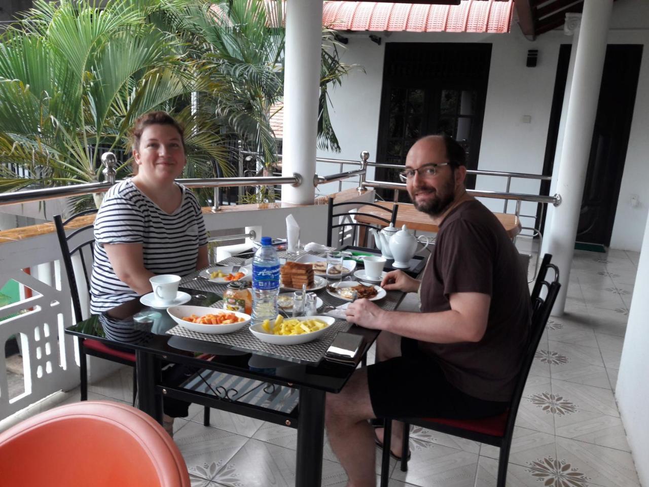 Myr-O Homestay Kombichankulama ภายนอก รูปภาพ