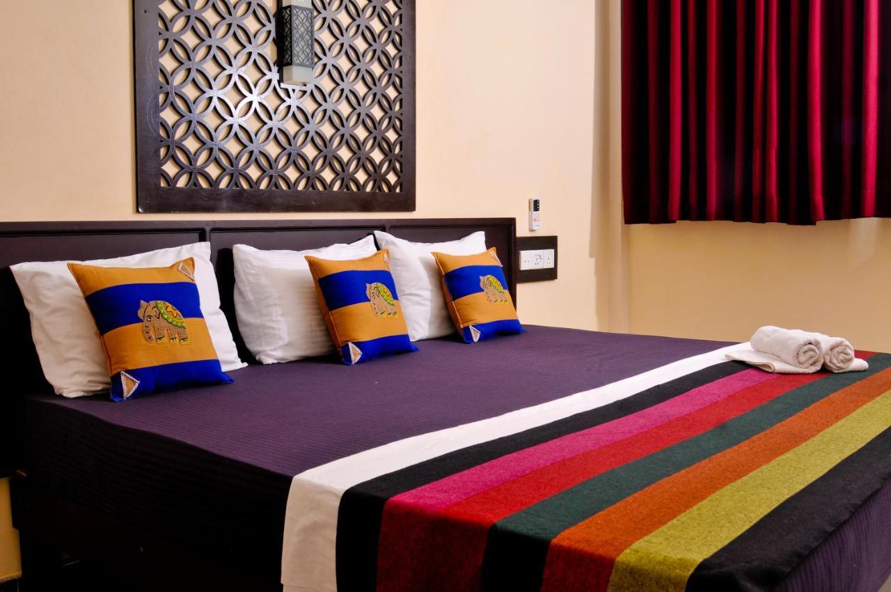 Myr-O Homestay Kombichankulama ภายนอก รูปภาพ