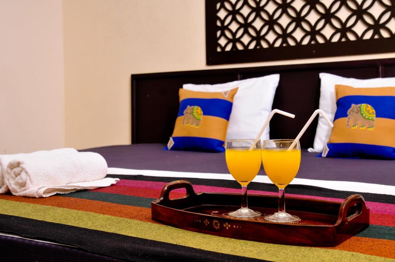 Myr-O Homestay Kombichankulama ภายนอก รูปภาพ