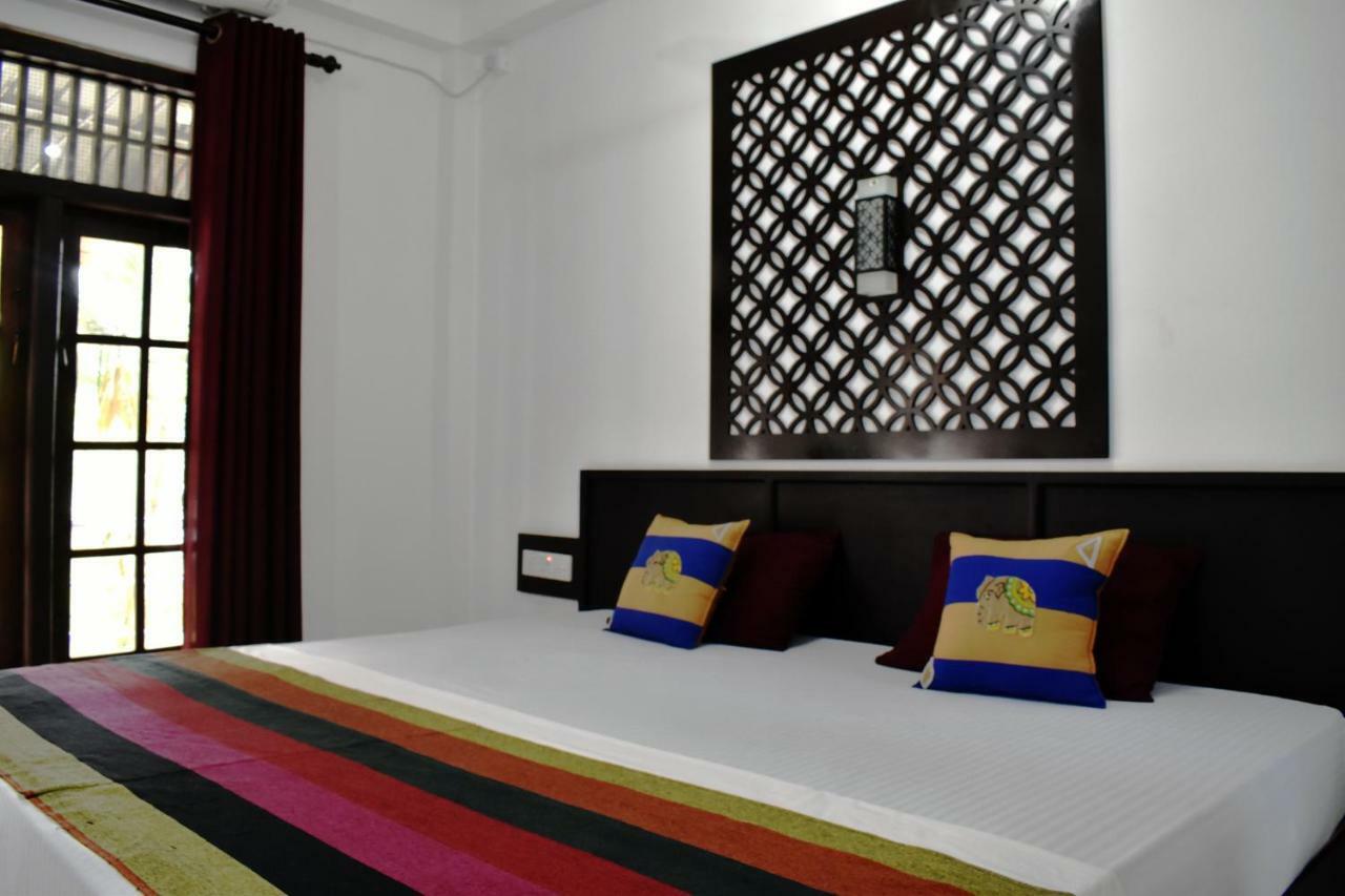 Myr-O Homestay Kombichankulama ภายนอก รูปภาพ